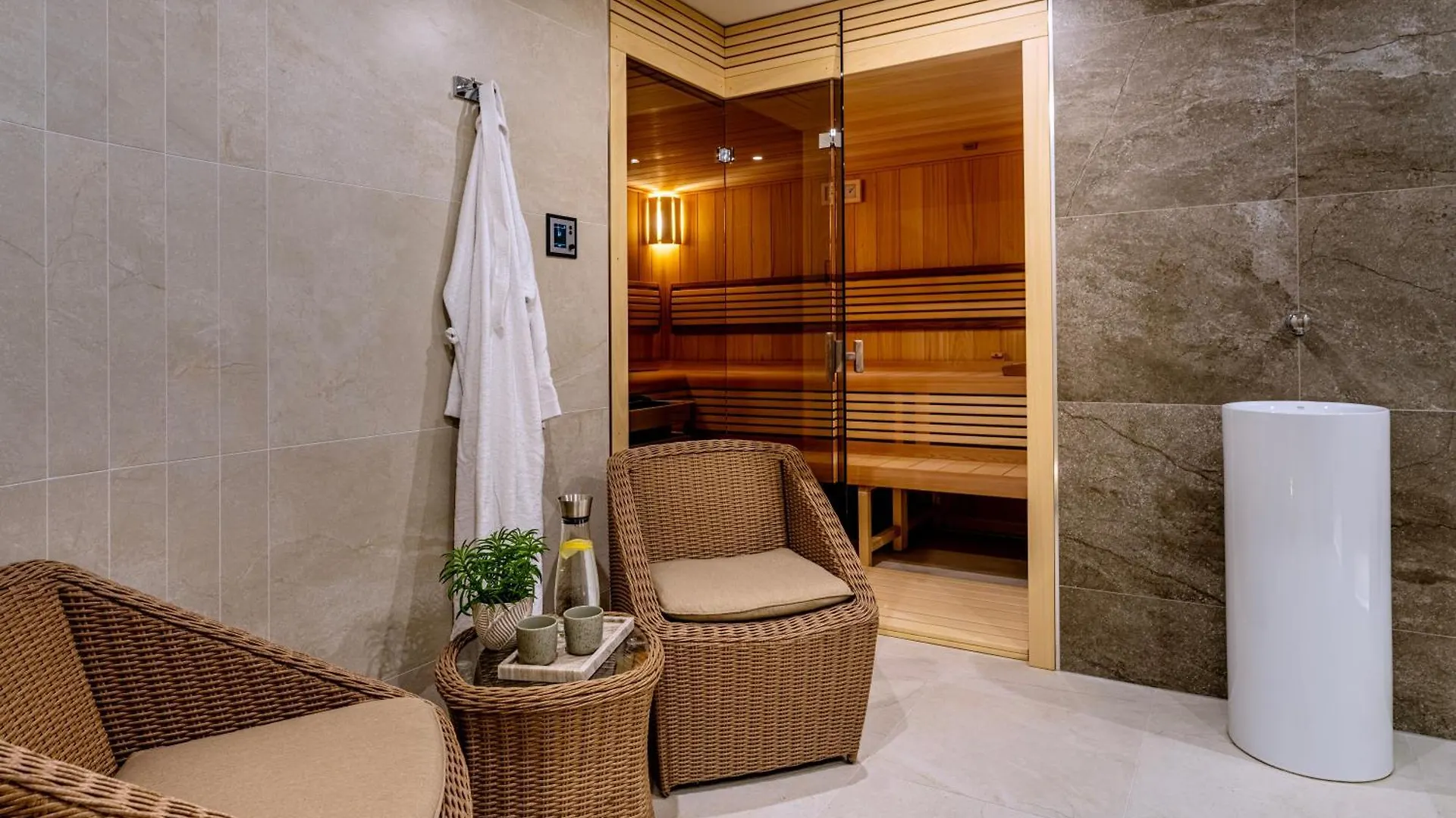 Villa Julius A Emma - Luxury Boutique Retreat Κάρλοβι Βάρι